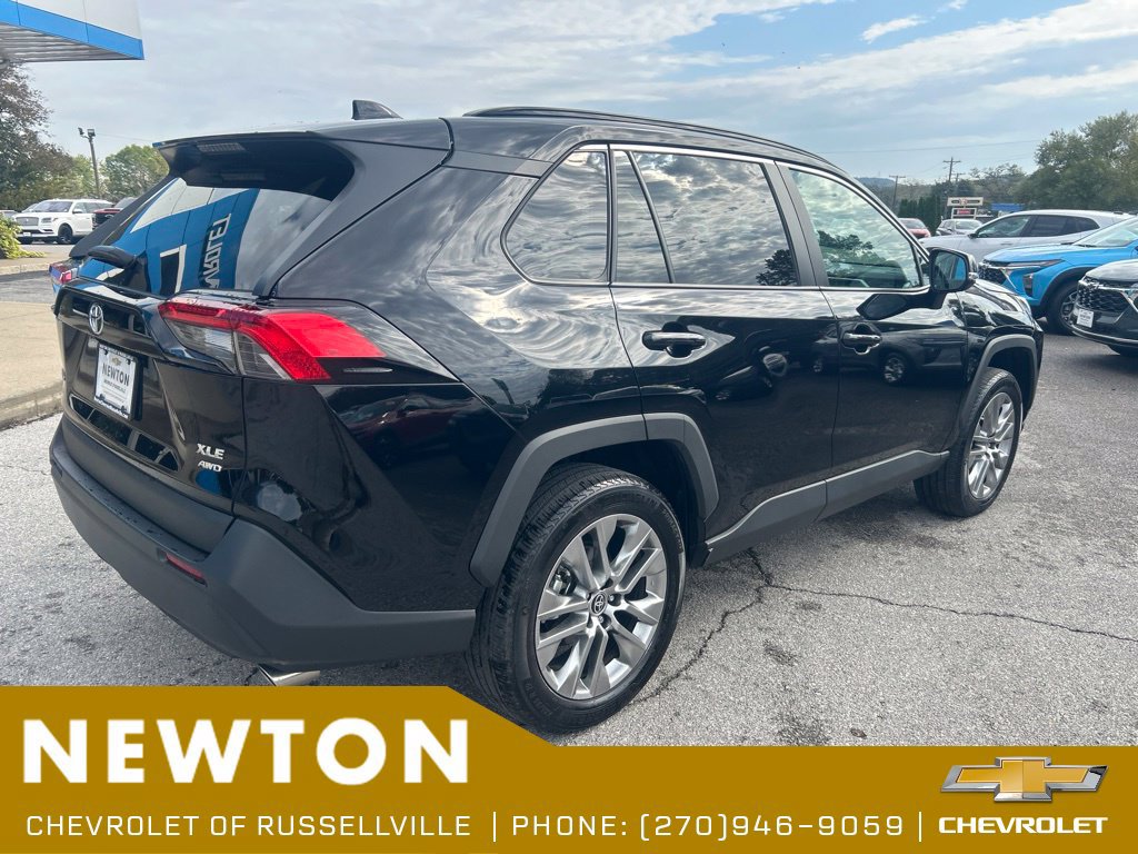 Used 2025 Toyota RAV4 XLE Premium w/ Weather Package AWD/4WD image 36