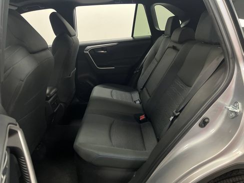 Used 2022 Toyota RAV4 SE w/ Convenience Package AWD/4WD image 27