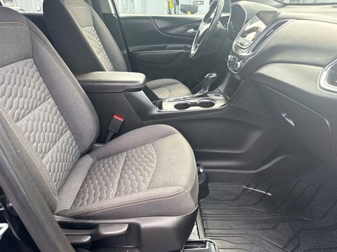 Used 2019 Chevrolet Equinox LT FWD image 12