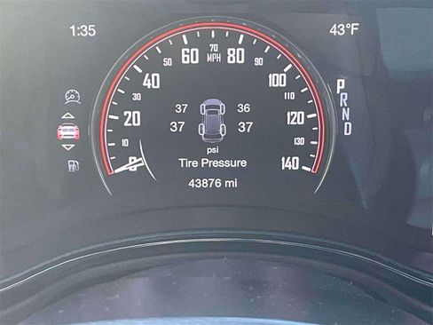 Used 2021 Dodge Durango SXT image 25