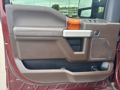 Used 2017 Ford F250 King Ranch w/ King Ranch Ultimate Package AWD/4WD image 20