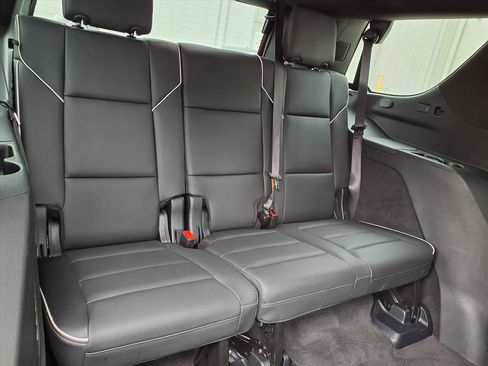 Certified 2025 Cadillac Escalade Premium Luxury image 16