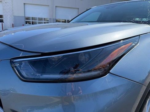 Used 2021 Toyota Highlander LE image 12