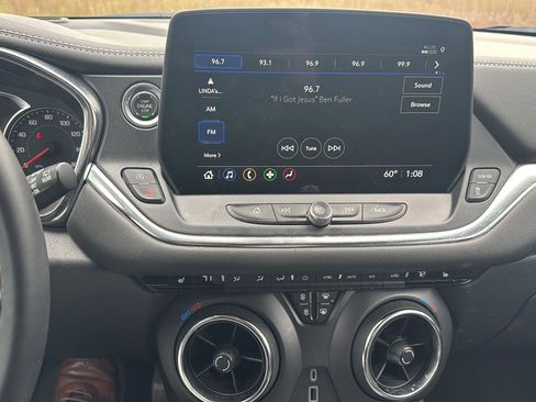 Used 2024 Chevrolet Blazer LT FWD image 14