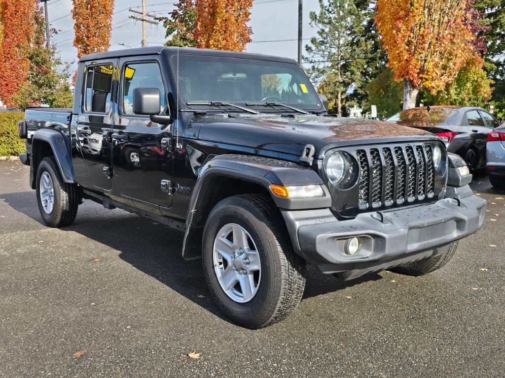 Used 2021 Jeep Gladiator Sport w/ Technology Group AWD/4WD image 7