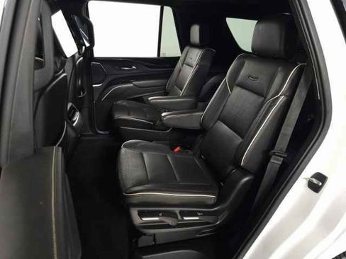 Used 2021 Cadillac Escalade Sport w/ Driver Assist Tech Package image 44