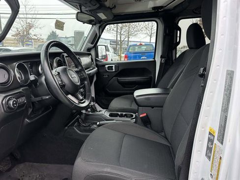 Used 2022 Jeep Gladiator Sport image 13