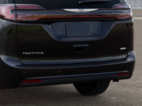 New 2026 Chrysler Pacifica Select image 13