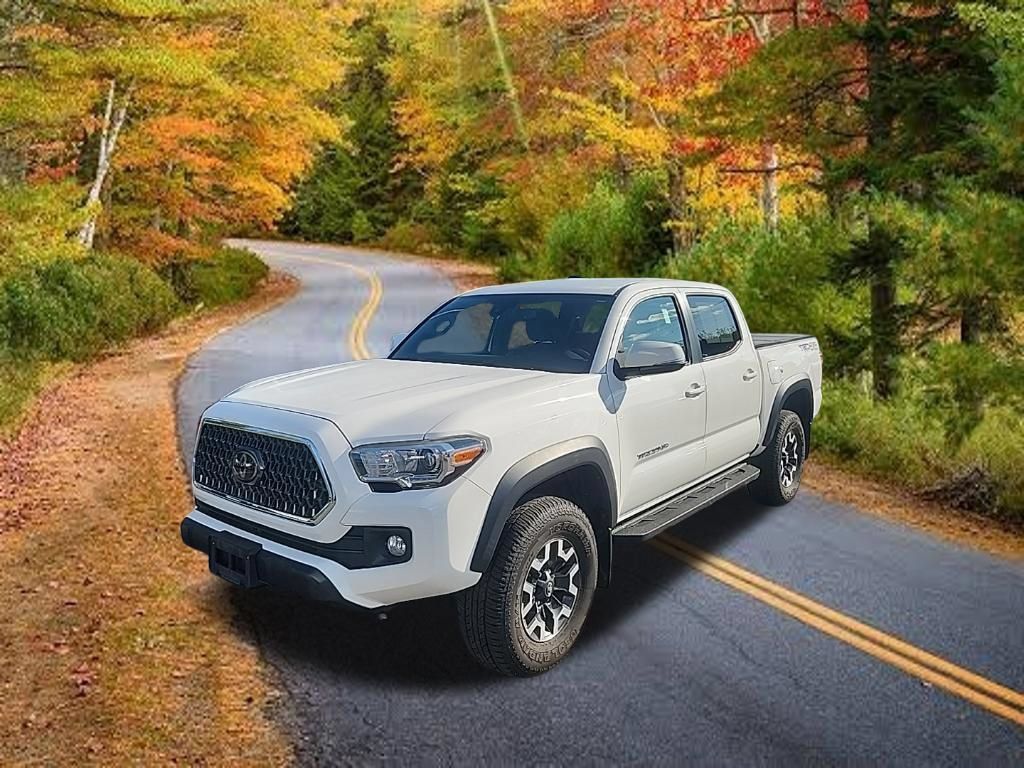 Used 2018 Toyota Tacoma TRD Off-Road AWD/4WD image 8