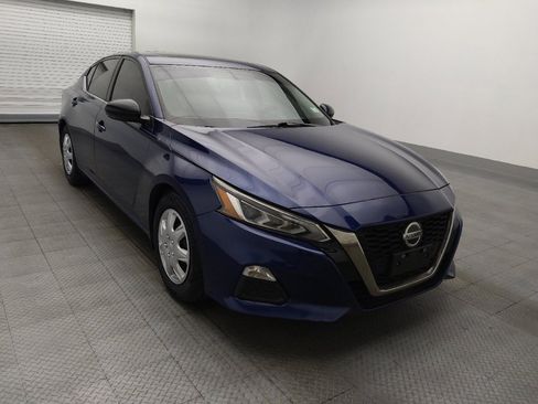 Used 2019 Nissan Altima 2.5 SR w/ SR Premium Package FWD image 13