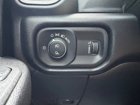 Used 2026 RAM 2500 Tradesman AWD/4WD image 25