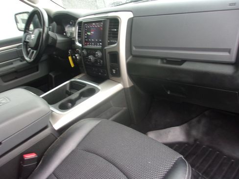 Used 2019 RAM 1500 Warlock AWD/4WD image 14
