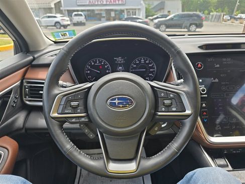 Used 2020 Subaru Outback Touring w/ Popular Package #2 AWD/4WD image 6