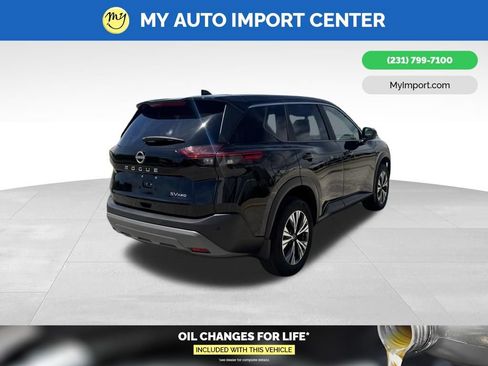 Used 2023 Nissan Rogue SV AWD/4WD image 7