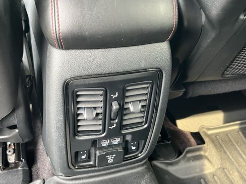 Used 2018 Dodge Durango GT w/ Premium Group AWD/4WD image 19