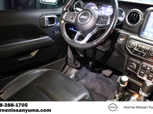 Used 2023 Jeep Wrangler Unlimited Sahara w/ Cold Weather Group AWD/4WD image 10