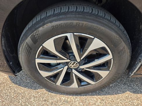 Used 2025 Volkswagen Jetta S FWD image 10