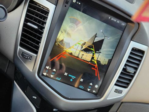 Used 2016 Chevrolet Cruze LS image 25