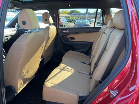 Used 2022 Volkswagen Tiguan SE image 24