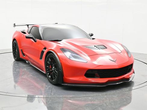 Used 2015 Chevrolet Corvette Z06 w/ 3LZ Preferred Equipment Group image 1