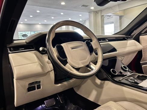 Used 2018 Land Rover Range Rover Velar R-Dynamic SE AWD/4WD image 9