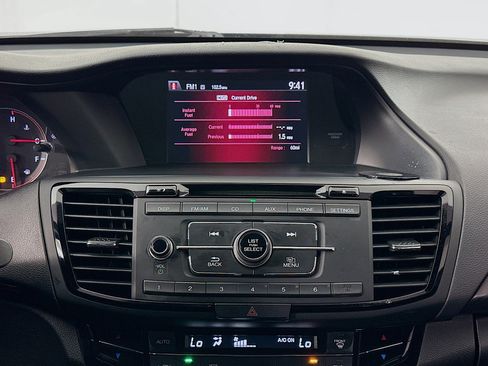 Used 2016 Honda Accord Sport image 19