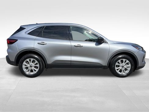 Used 2023 Ford Escape Active w/ Tech Pack #1 AWD/4WD image 5