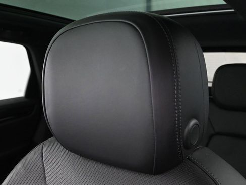 Used 2021 Porsche Cayenne S image 20