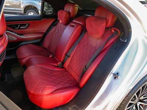 Used 2021 Mercedes-Benz S 580 4MATIC Sedan image 41