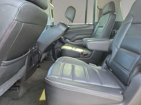 Used 2018 GMC Yukon XL Denali w/ Open Road Package AWD/4WD image 10