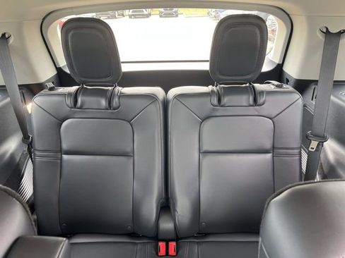 Used 2025 Lincoln Aviator AWD w/ Jet Appearance Package image 10