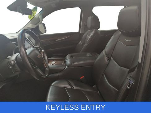 Used 2020 Cadillac Escalade Premium Luxury w/ Escalade Sport Edition image 14