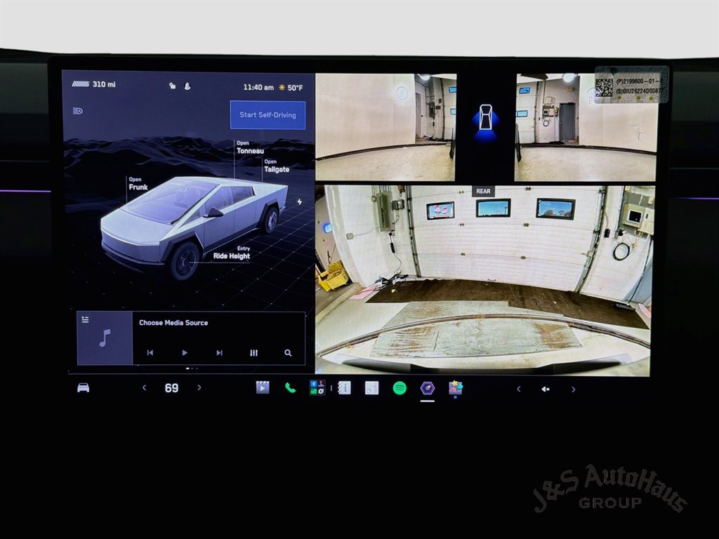 Used 2026 Tesla Cybertruck AWD Crew Cab image 20