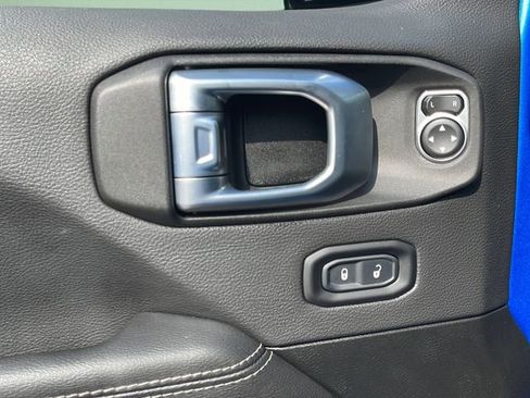 Used 2021 Jeep Wrangler Unlimited Sahara w/ Dual Top Group image 16