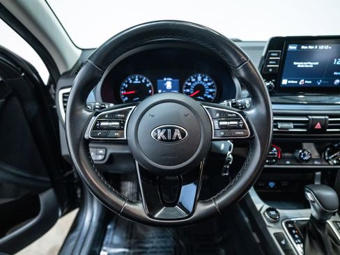 Used 2021 Kia Seltos S image 16