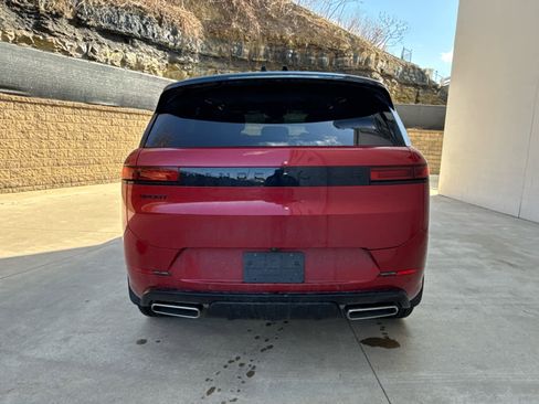 New 2026 Land Rover Range Rover Sport Dynamic SE image 4