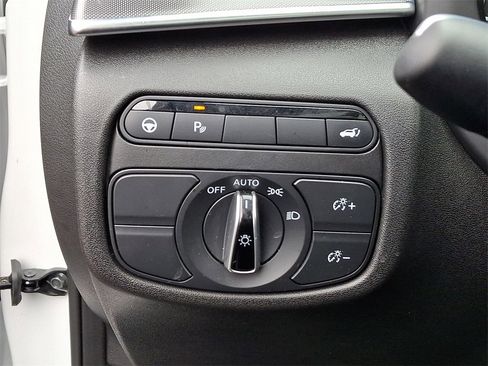 Used 2023 INFINITI QX50 Luxe image 27