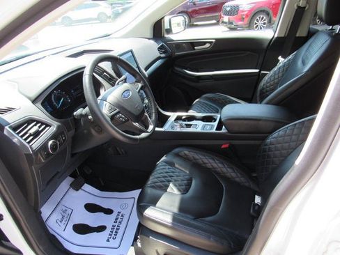 Used 2024 Ford Edge Titanium w/ Equipment Group 301A AWD/4WD image 8