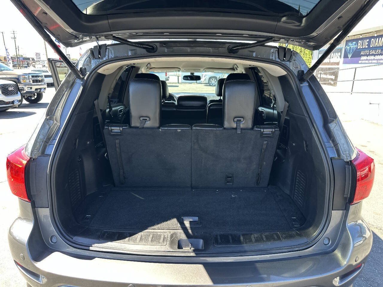 Used 2018 Nissan Pathfinder SL FWD image 21