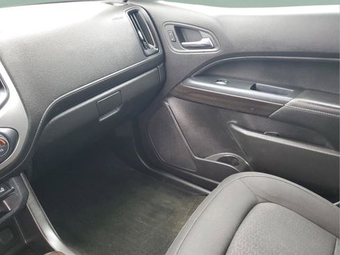 Used 2017 GMC Canyon SLE w/ Nightfall Edition image 8