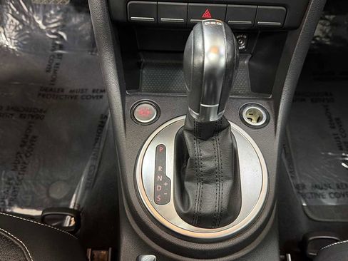 Used 2014 Volkswagen Beetle TDI image 23