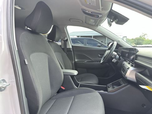 Used 2024 Hyundai Kona SEL w/ Convenience Package FWD image 24