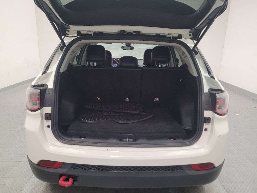 Used 2017 Jeep Compass Trailhawk AWD/4WD image 29