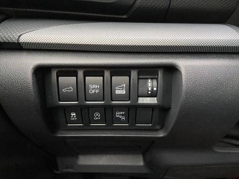 Used 2021 Subaru Forester Limited image 12