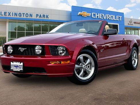 Used 2006 Ford Mustang GT Premium image 12