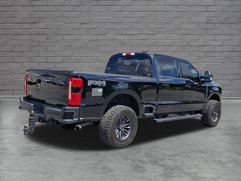 Used 2024 Ford F250 Lariat w/ Black Appearance Package AWD/4WD image 12