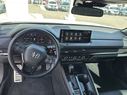 Used 2023 Honda Accord Sport image 14