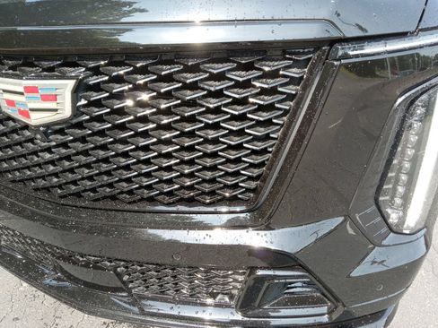 Certified 2025 Cadillac Escalade V AWD/4WD image 7