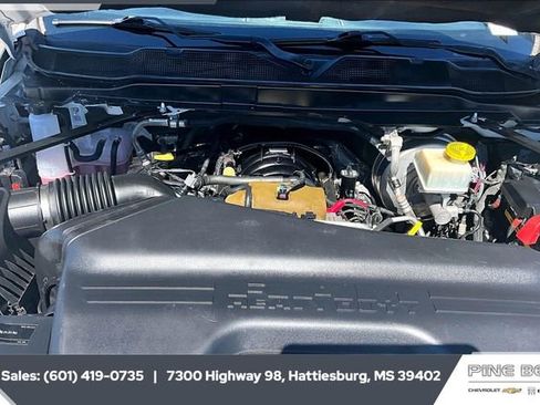 Used 2019 RAM 3500 Tradesman w/ Chrome Appearance Group image 9