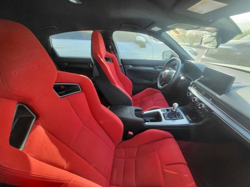 Used 2025 Honda Civic Type R image 8